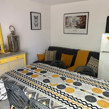 Pavillon De Chic Et Moderne Holiday home *