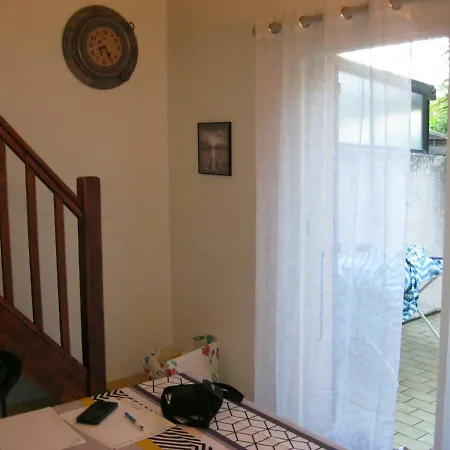 Holiday home Pavillon De Chic Et Moderne