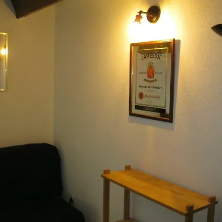 Pavillon De Chic Et Moderne